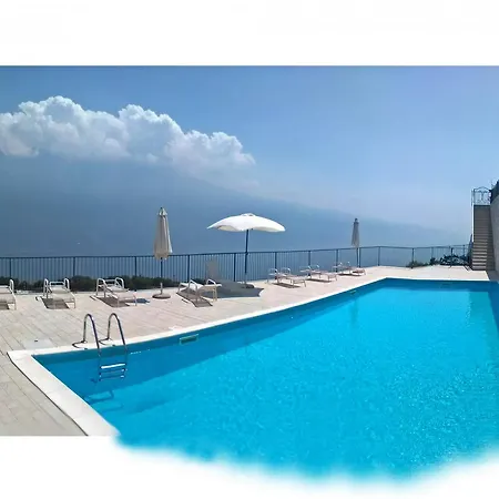 Holideal La Quiete 52 *